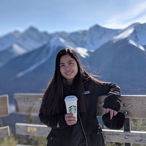 Meet your Posher, Claudine